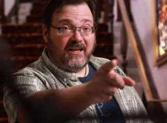 Brandon Sanderson: The Rise of a Fantasy Legend