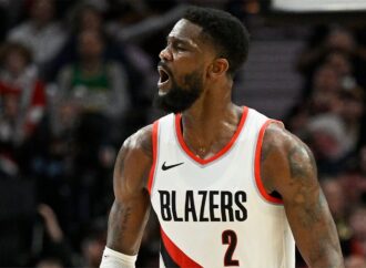 Deandre Ayton: An Emerging Force in the NBA