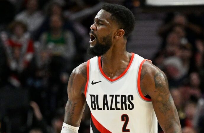 Deandre Ayton: An Emerging Force in the NBA