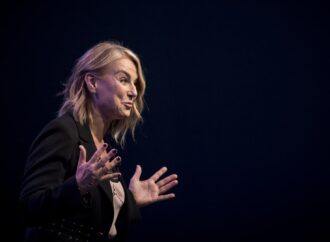 Understanding Esther Perel: Pioneer in Relationship Therapy