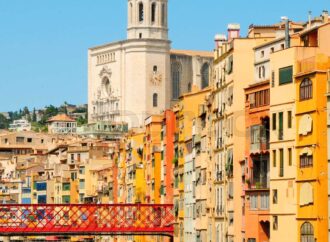 Discover Girona: A Beautiful City in Catalonia