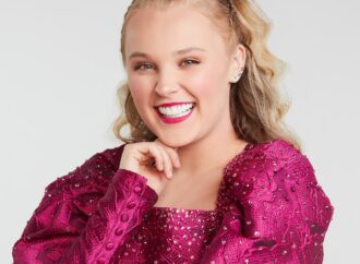 The Phenomenon of JoJo Siwa: A Journey Through Fame
