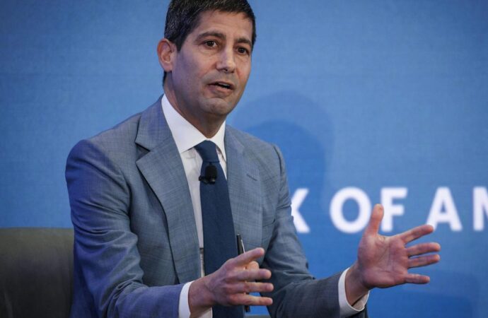Kevin Warsh: A Key Figure in U.S. Economic Policy