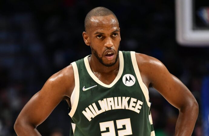 Khris Middleton: Key Player for the Milwaukee Bucks