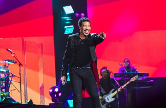 The Extraordinary Life and Career of Lionel Richie