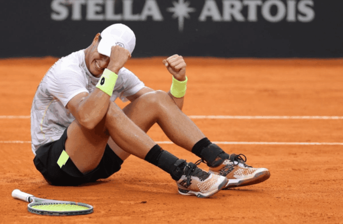 Luciano Darderi: The Next Big Thing in Tennis