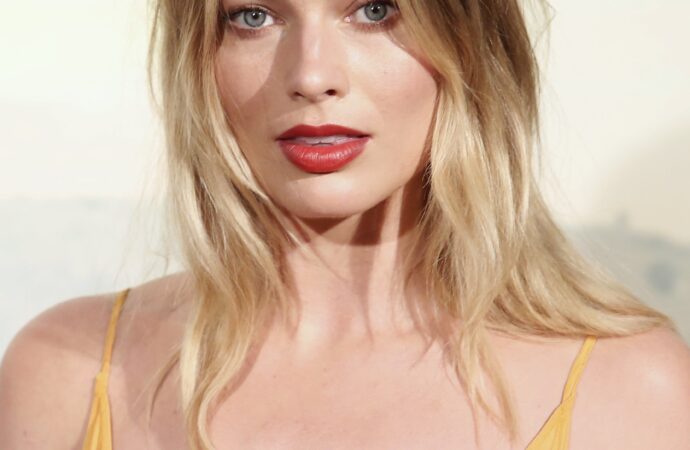 The Rise of Margot Robbie: A Hollywood Phenomenon