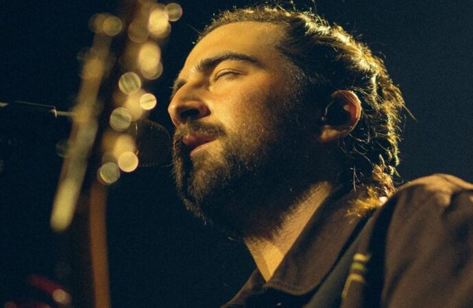 Noah Kahan: The Rise of a Folk Music Sensation
