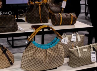 Exploring the World of Saks Off Fifth: Affordable Luxury Fashion