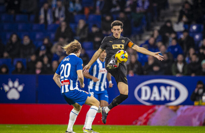 Valencia C. F. vs RCD Espanyol: Match Highlights and Insights