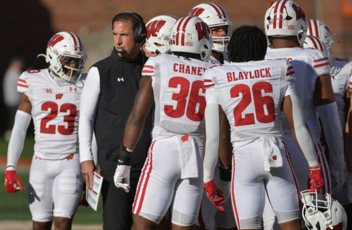 Wisconsin vs Ohio State: A Historic College Football Rivalry