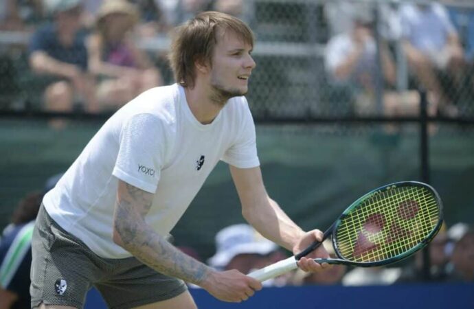 Alexander Bublik: The Unconventional Talent in Tennis