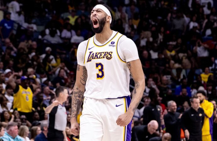 Anthony Davis: Key Player for the Los Angeles Lakers