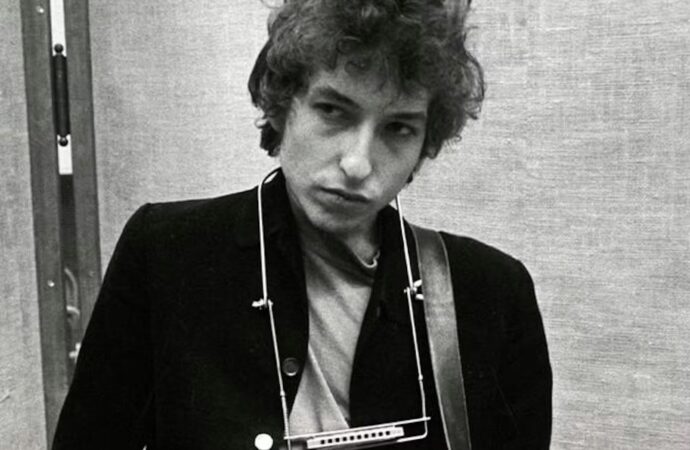 The Enduring Legacy of Bob Dylan in Music History