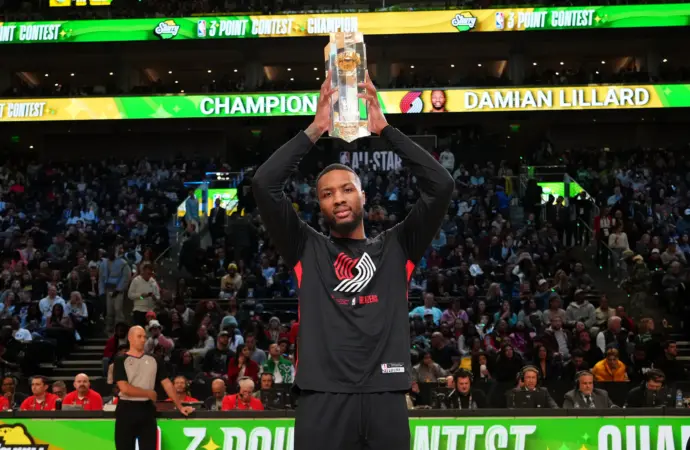 Highlights from the Celebrity 3 Point Contest