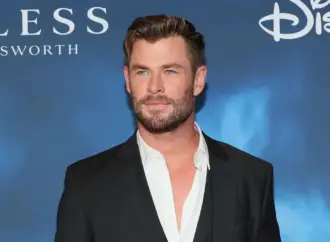 Chris Hemsworth Reveals Alzheimer’s Risk: A Wake-Up Call for Awareness