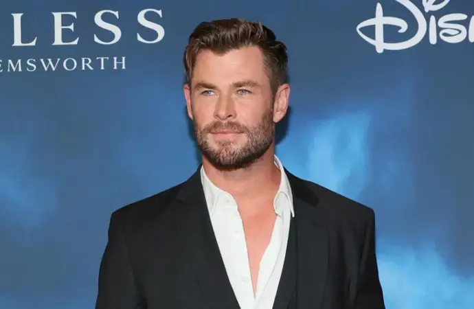 Chris Hemsworth Reveals Alzheimer’s Risk: A Wake-Up Call for Awareness