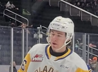 Fraser Minten: A Rising Star in the Hockey World