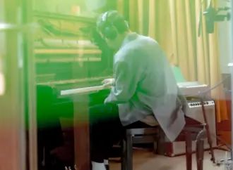 Jack Antonoff: The Visionary Music Producer Shaping Hits