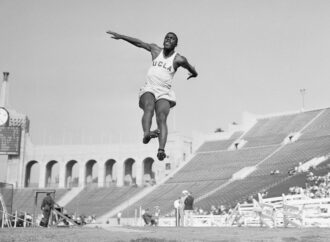 Jackie Robinson: A Legacy of Courage and Change in Baseball