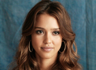 The Inspiring Journey of Jessica Alba: Actress to Entrepreneur