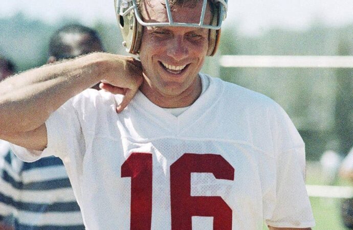 The Legendary Legacy of Joe Montana in Football