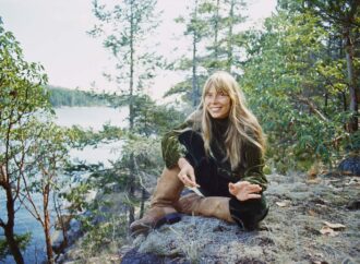 Joni Mitchell: Celebrating the Impact of a Musical Legend