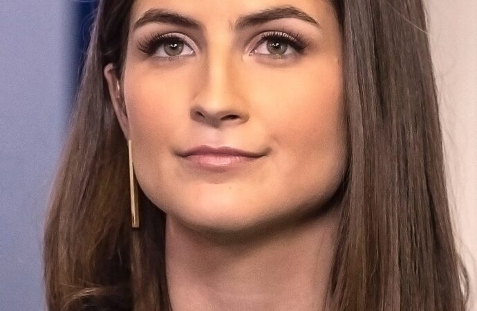 Kaitlan Collins: A New Voice in Political Journalism