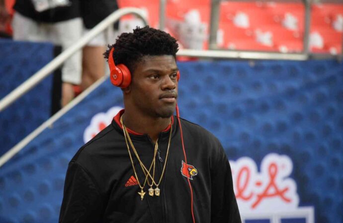 Lamar Jackson: The Rising Star of the NFL
