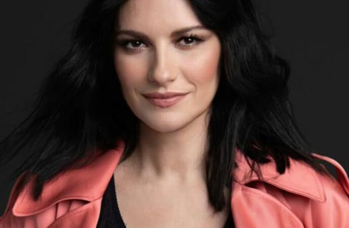 The Extraordinary Career of Laura Pausini