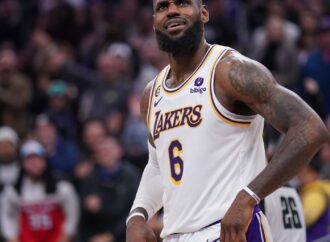 Analyzing LeBron James’ Career Stats and Recent Performance