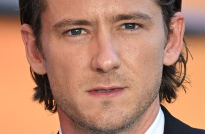 Lewis Pullman: The Rising Star of Hollywood