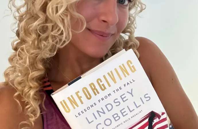 The Rise of Lindsey Jacobellis: Snowboarding Icon