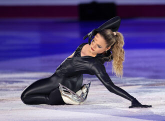 Loena Hendrickx: A Rising Star in Figure Skating