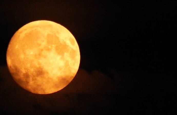 Experience the Moon Tonight: Viewing Tips and Facts