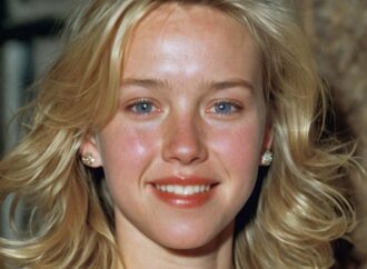 Naomi Watts: A Versatile Actress Making Waves in Hollywood