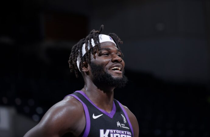 Neemias Queta: The Journey of a Rising NBA Star