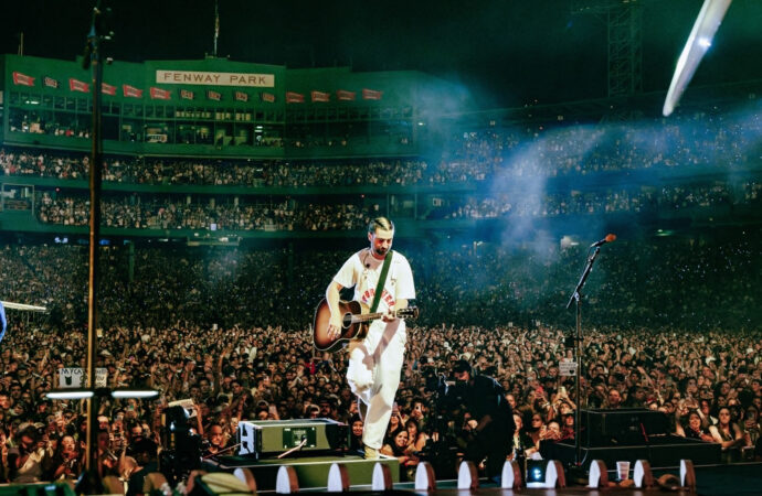 Noah Kahan Shines at Fenway Park: A Night to Remember