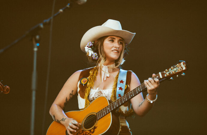 Sierra Ferrell: A New Wave in Americana Music