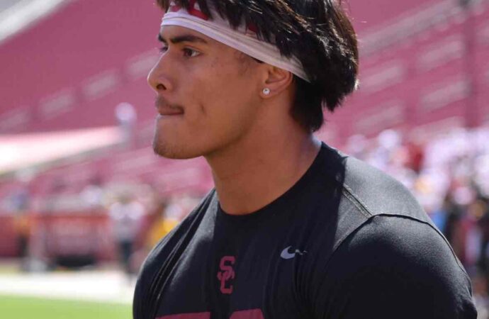 Solomon Tuliaupupu: A Rising Star in American Football