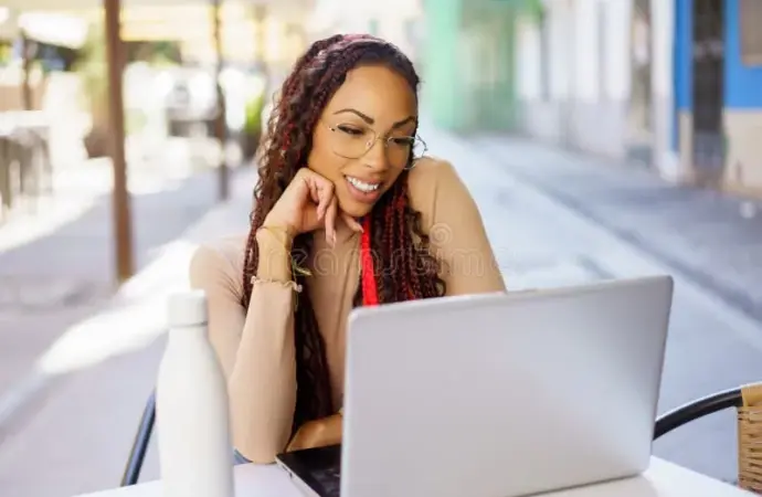 A woman working on her laptop during a movie went viral: Why did a woman working on her laptop during a movie go viral?