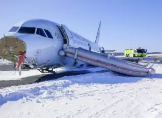 Air canada plane crash: What Happened in the  at LaGuardia Airport?