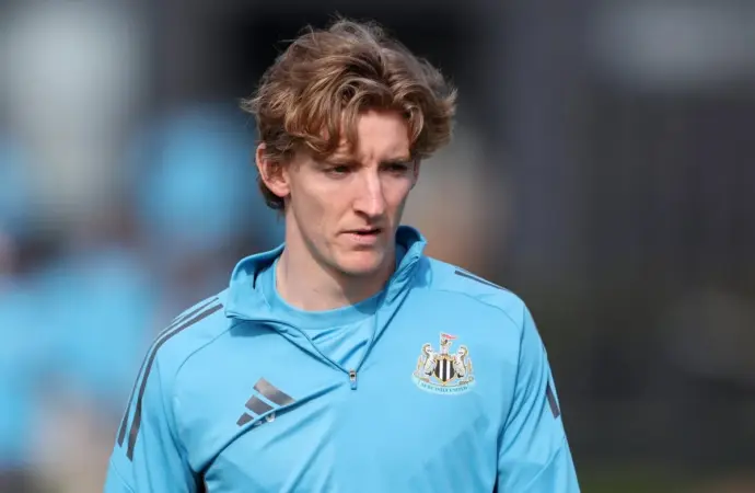 Anthony Gordon Scores Winning Goal for Newcastle After Controversy