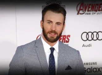 Chris Evans Shines at the 2026 Academy Awards