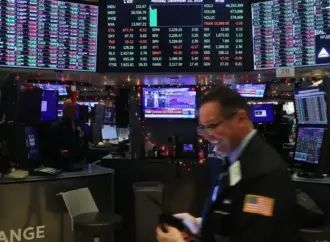 Dow Jones Futures Plummet Amid Iran’s Closure of the Strait of Hormuz