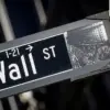 Dow Jones Live Futures Show Slight Increase Amid Rising Crude Oil Prices