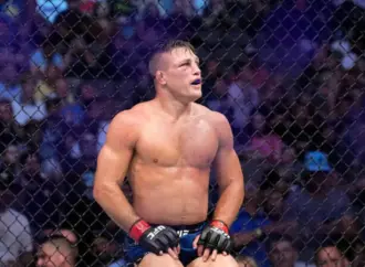 Drew Dober Secures Knockout Victory Over Michael Johnson at UFC 326