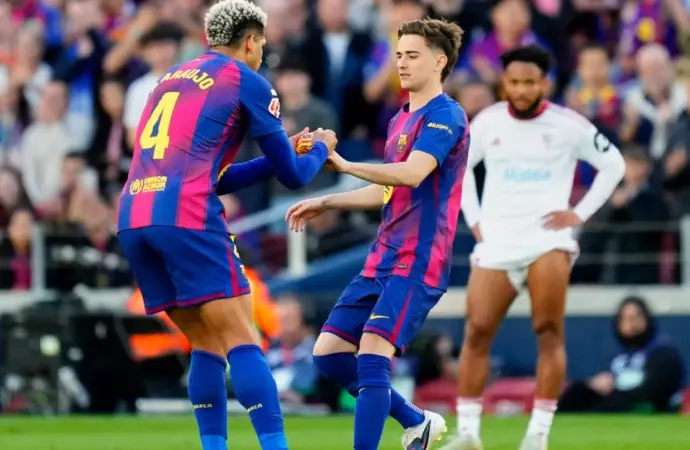Gavi Returns to Barcelona After Injury
