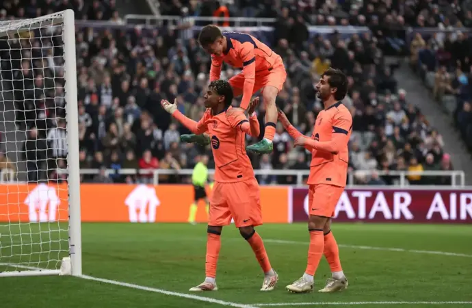 Gerard Martín Shines in UEFA Champions League Draw Against Newcastle United