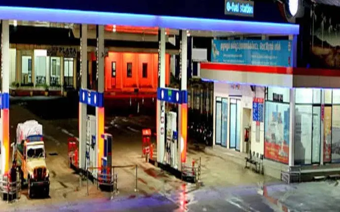 Hpcl share price: Significant Drop Amid Rising Crude Prices